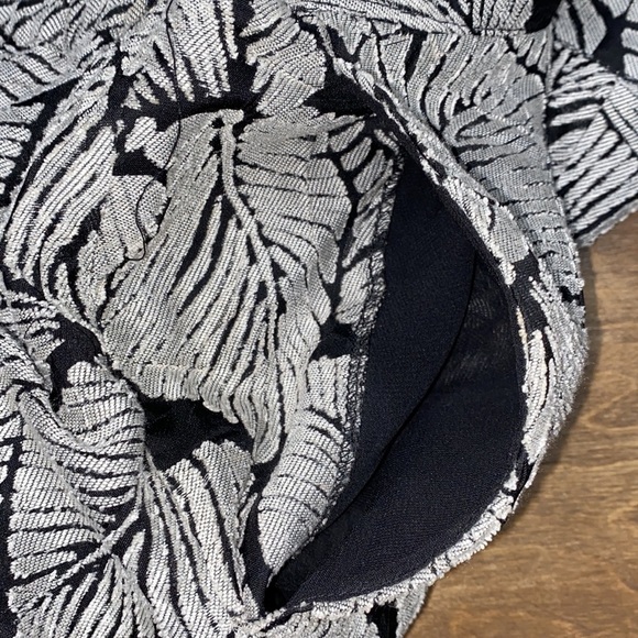 Elevenses Anthropologie wide leg leaf pants size small - Picture 6 of 7